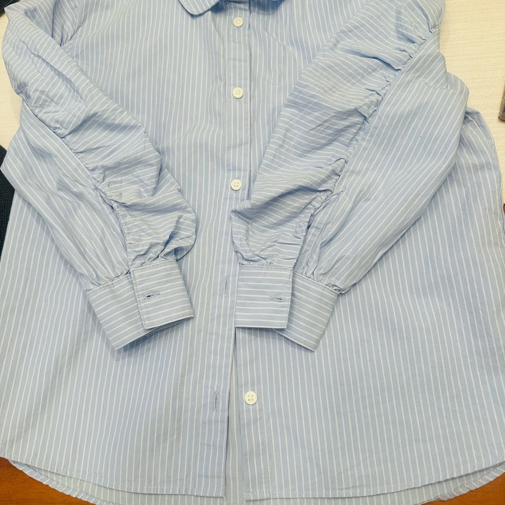 H&M Light Blue Striped Button Down Shirt